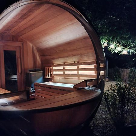 آفروشْ Le Domaine De Pivette Chambre Climatisee Et Insolite Avec Terrasse Privative الغرفة الصورة